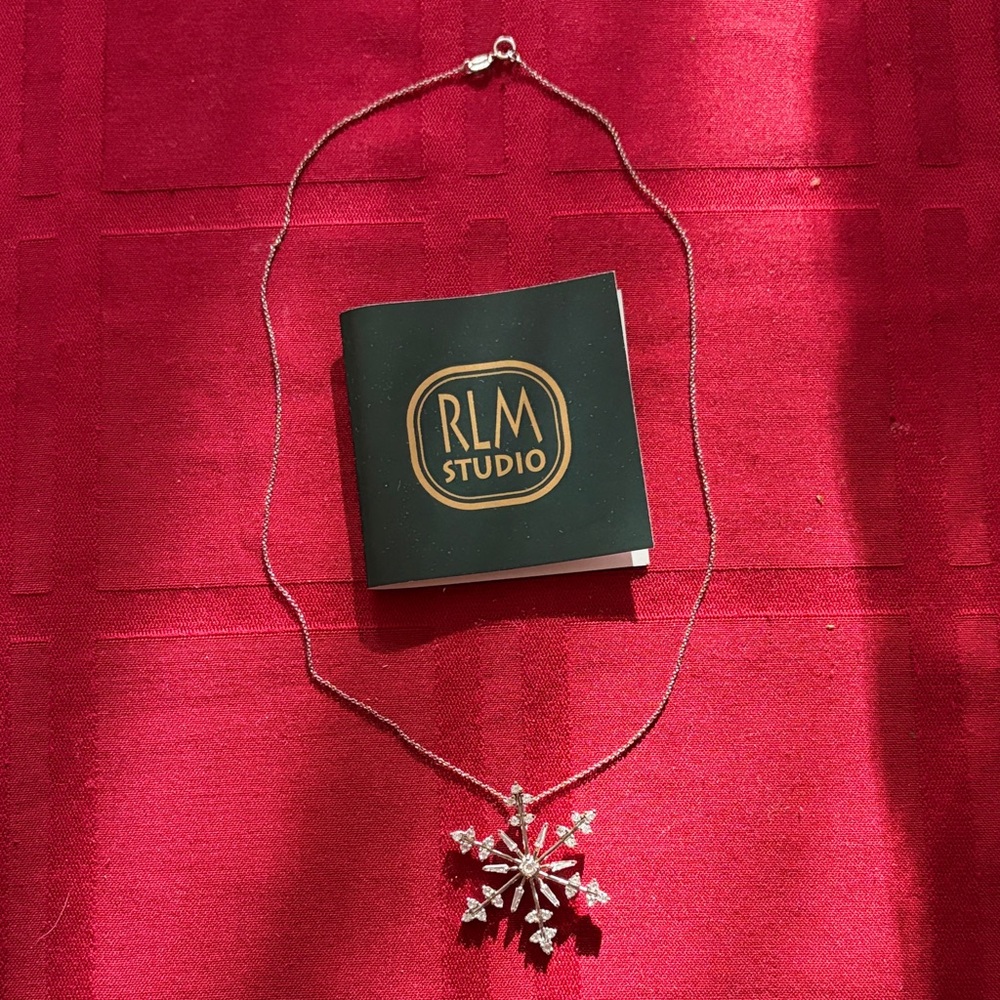 Silver Snowflake Pendant Necklace